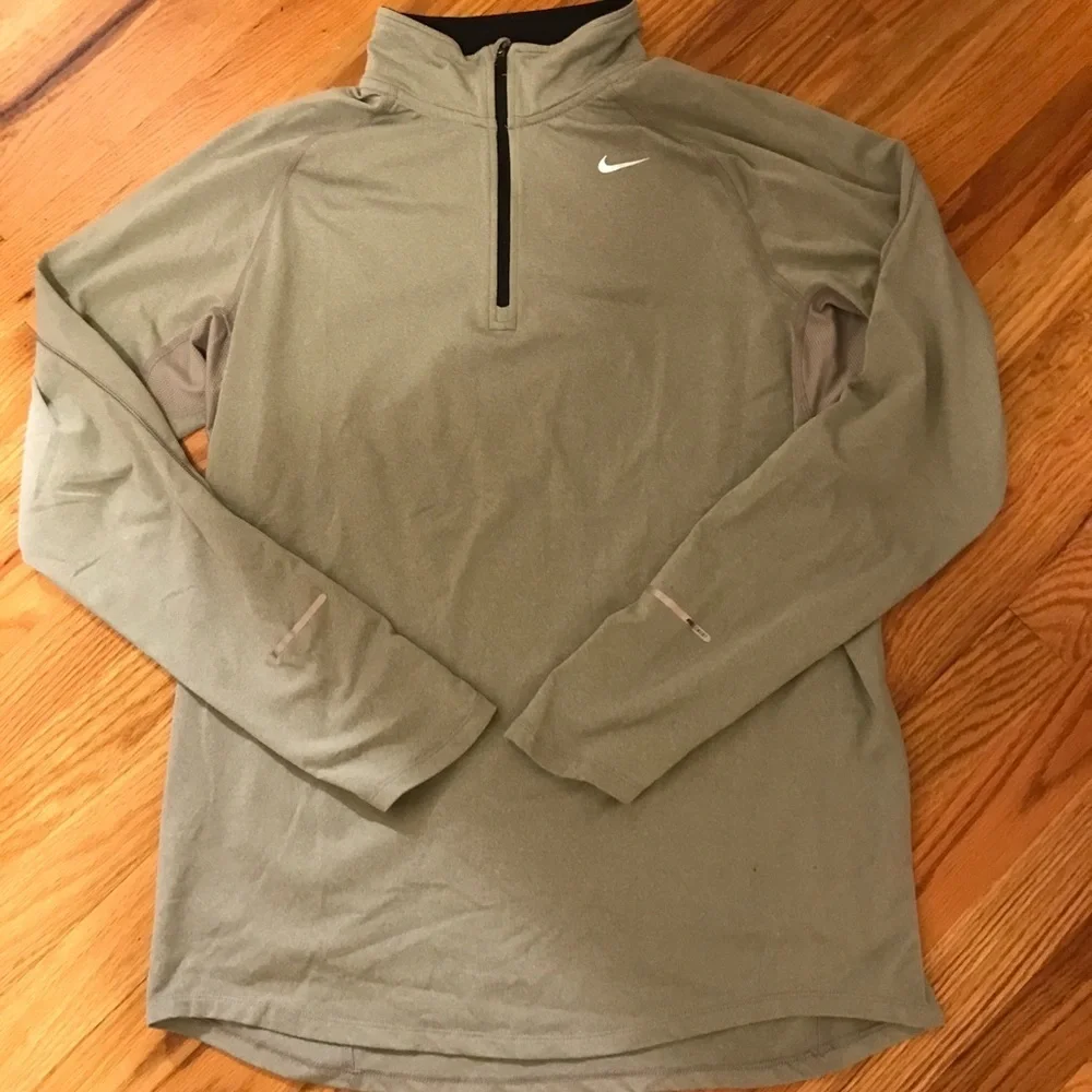 👟 NIKE DRI-FIT 1/4 ZIP Up